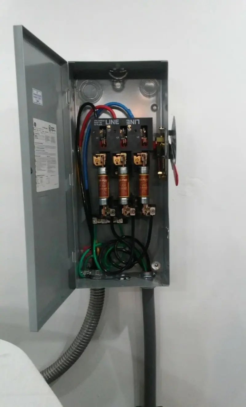 Three-phase disconnect switch installed for Electrical Wiring & Rewiring in Burbank